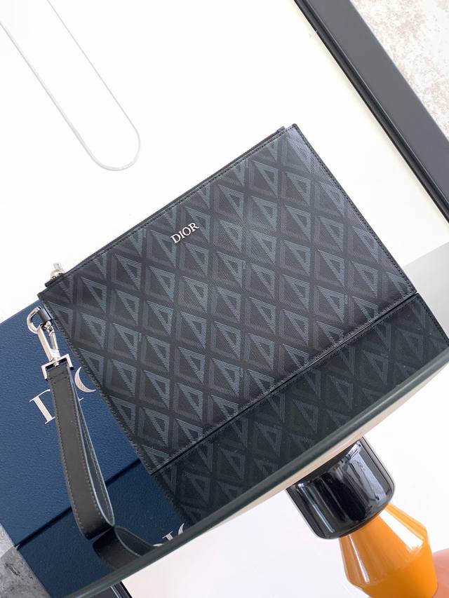 Large Top-Tier Authentic This A5 Clutch Bag Is An Elegant And Minimalist Accesso