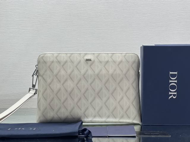Thick Version Top-Grade Authentic This A5 Clutch Bag Is An Elegant And Minimalis