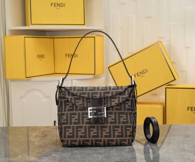 Waterproof Material New Fend1 Vintage Large Double-Flap Bag, Ultra-Stylish Vinta