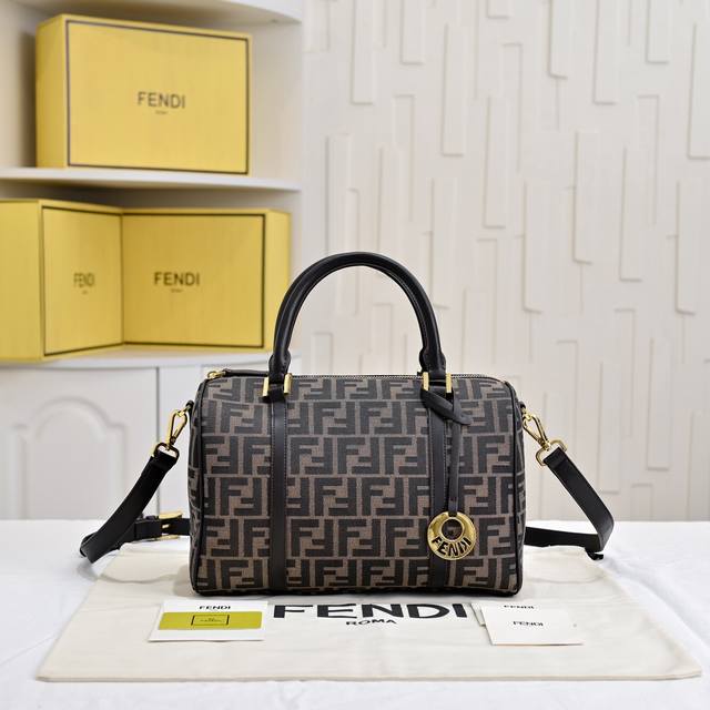 Model 7707, Pillow Bag, Fendi New Pillow Bag, Perfect For Shopping Or Weekend Tr