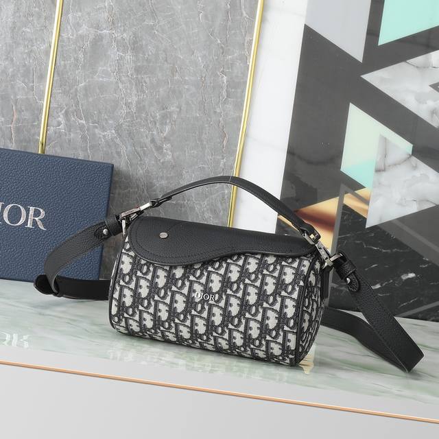 This Roller Handbag With A Shoulder Strap Seamlessly Blends Elegant Style With P