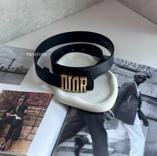 Dior 30 Mm Width, This Is The Perfect Match For A Suit Jacket. Use The Leather S