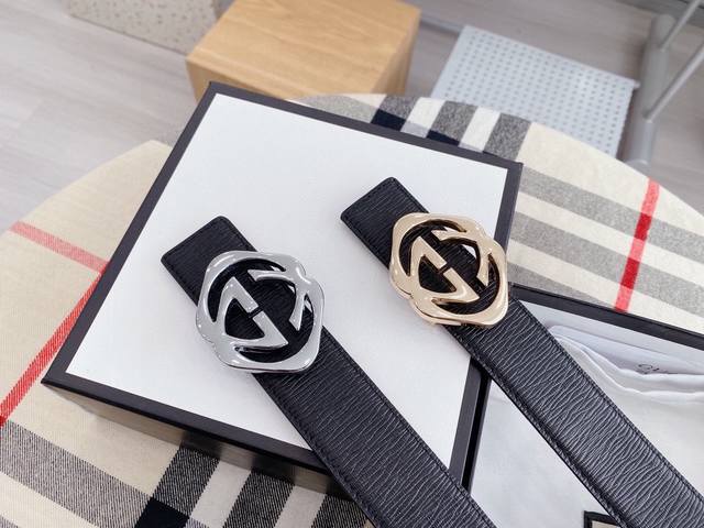 Gucci. 3.8 Cm. The Globally Popular Needle Buckle Design Features Genuine Leathe