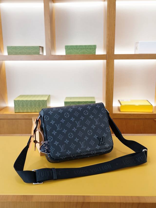 Lv Louis Vuitton Official Website Synchronized High Version Crossbody Shoulder B
