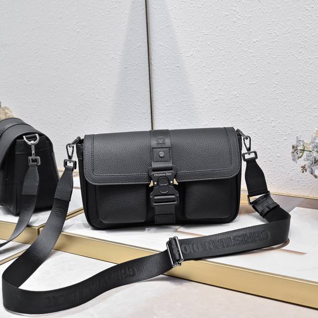 Dior-Dior Official Store Latest Messenger Bag Crossbody Bag Available Online Thi