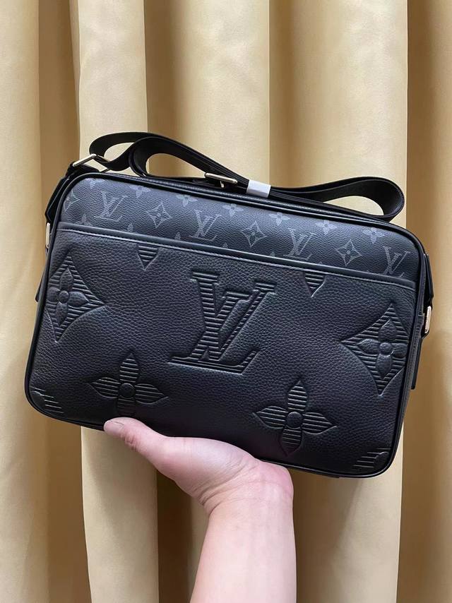Factory Price Spring/Summer Bestseller Crossbody Bag Made From Italian Imported