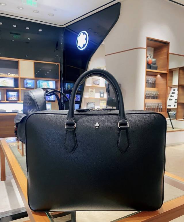 Authentic High-Quality, Black Premium-Grade Cross-Grain Leather, Montblanc Class