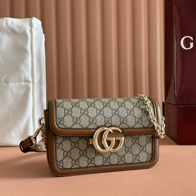 Gucci Go Series Designed For Sports. This Shoulder Bag Is Meticulously Crafted F