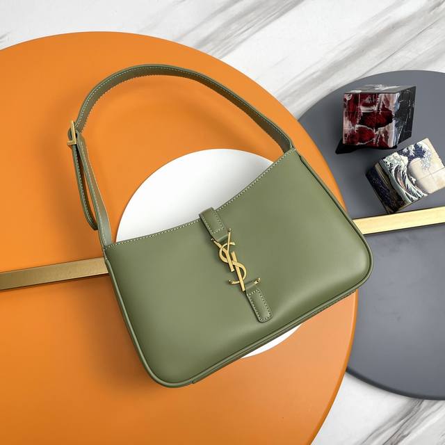 Matcha Green & Underarm Bag Original Single Plain Grain Cowhide Leather_ Spring/