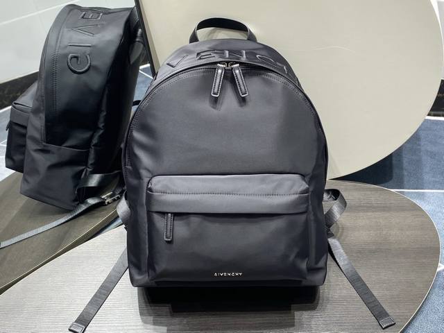Top-Quality Original French Givenc*Y Ji*Xi Double-Shoulder Backpack, Updated Sim