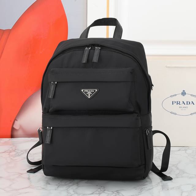 New Prada Men's Backpack Made From Imported Waterproof Nylon Material. Reinforce