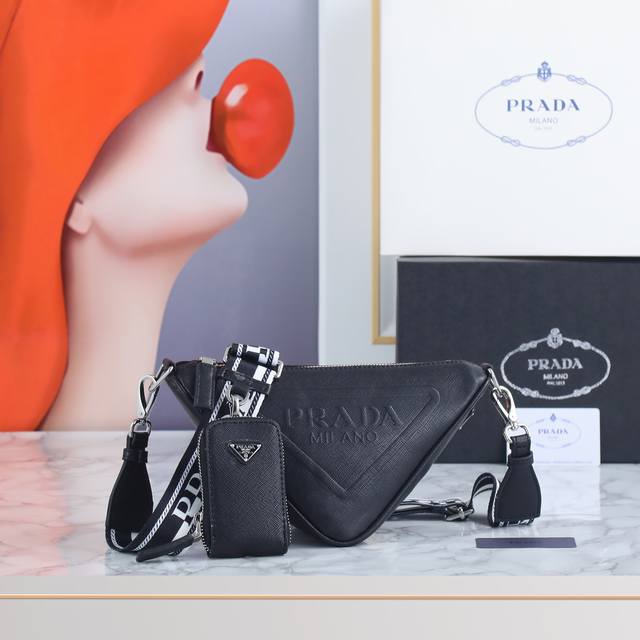 Restock Prada Spring/Summer New Arrival Triangle Bag Versatile And Stylish Prada