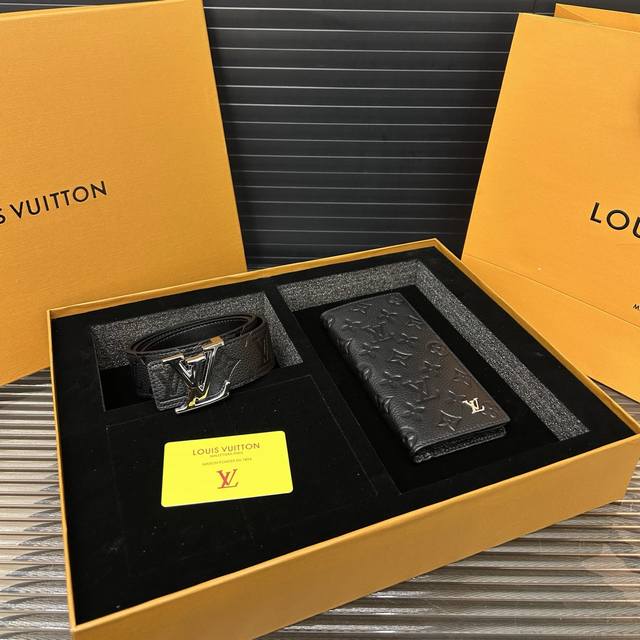 Louis Vuitton Two-In-One Set Belt, Suit Jacket, Wallet Men's Premium Versatile S