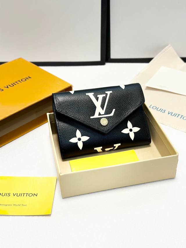 Color: Black, Khaki Size: 12X9X2.5 Lv Pont 9 Short Wallet Made From Smooth Leath