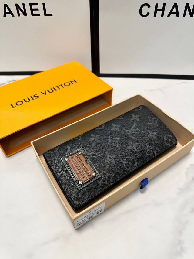 Short/Long Color: Black Size: Short 12X10, Long 19X10 Louis Vuitton Men's Long A