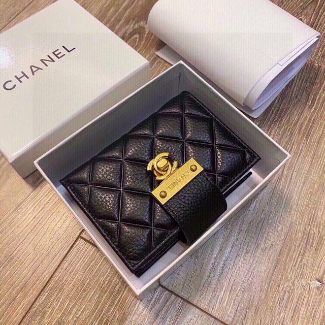 Color: Black Size: 12X10 Cm Small Chanel-Style Leather Short Wallet, Classic Des