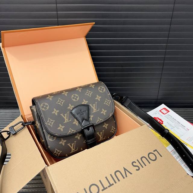 Louisvuitton Louis Vuitton Montsouris Crossbody Bag With Flap Mailbag, Single-Sh