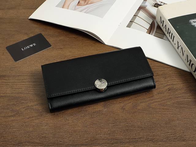 Model: L1134 Color: Silver-Black Dimensions: 20*10.5*3