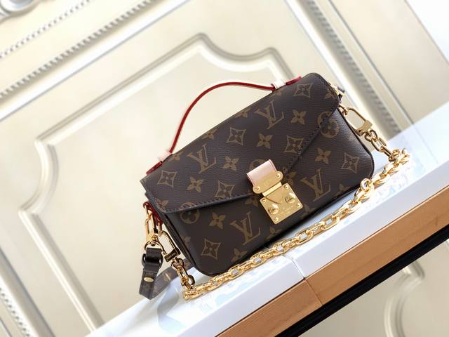 Exclusive Real-Life Photos M46279 Vintage Lv Messenger Bag In Small Size East We