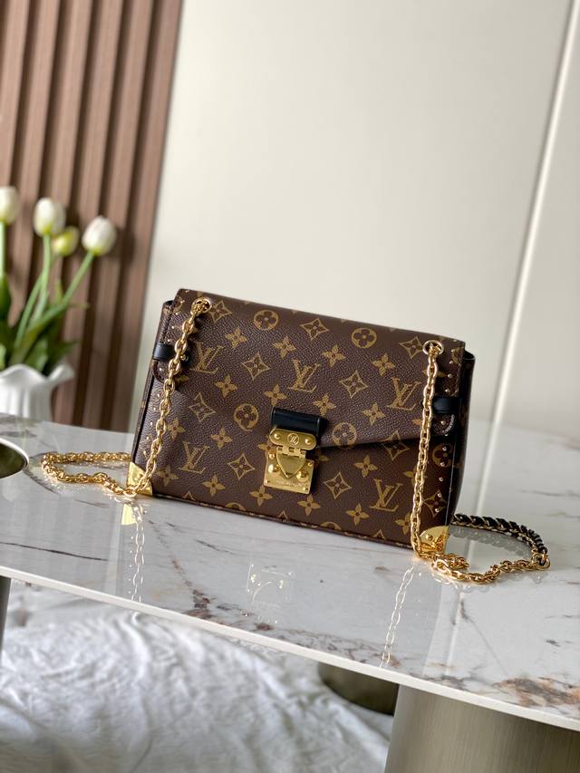 Original Single Reinforced M14526 Trunkie Handbag Combines Monogram Canvas And M