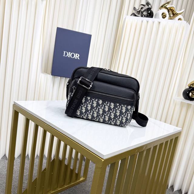 Market-Leading Version, Authentic Quality, Genuine Pattern, Guaranteed Imported