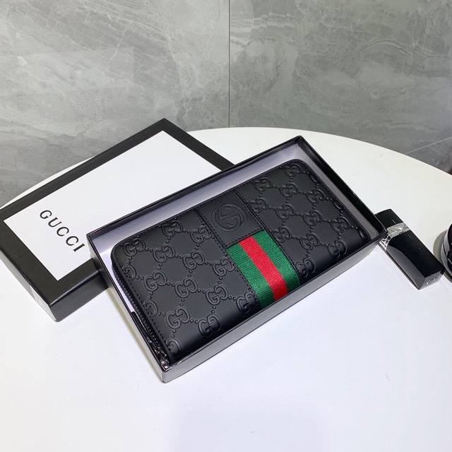 Color: Black Size: 20X10 Gucci's Popular Matte Leather Handbag, With The Officia