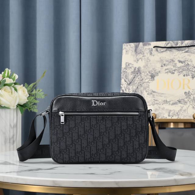 Authentic Store-Sold Item, Top-Quality Original Version. Dior Men's Crossbody Ba