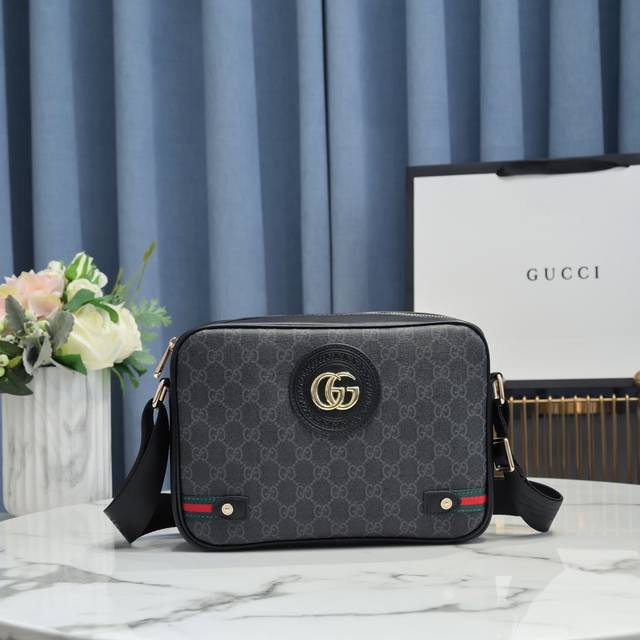 Gucci New Arrival Crossbody Bag. Top-Grain Calfskin Paired With Gucci Floral Pat