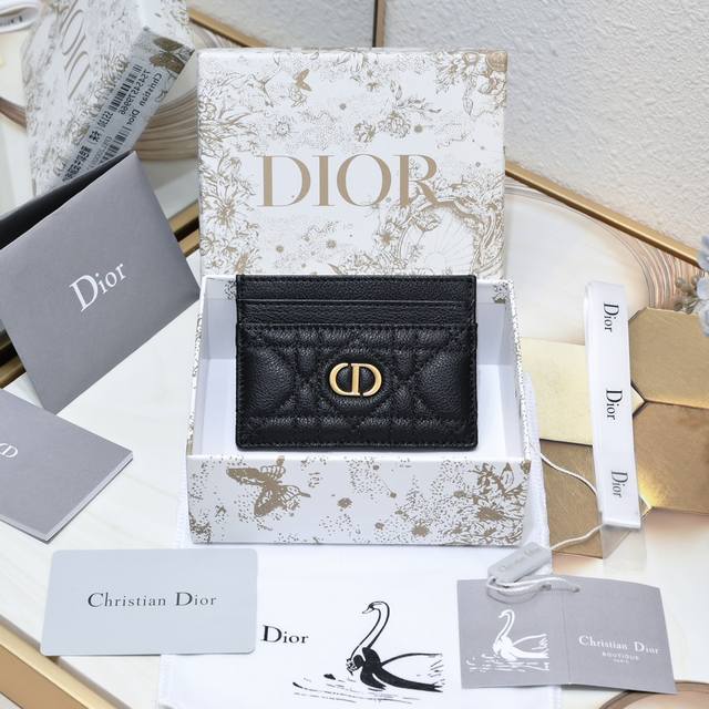 Authentic Store-Sold Item, Top-Quality Original Order, Comes With Picture Box. D