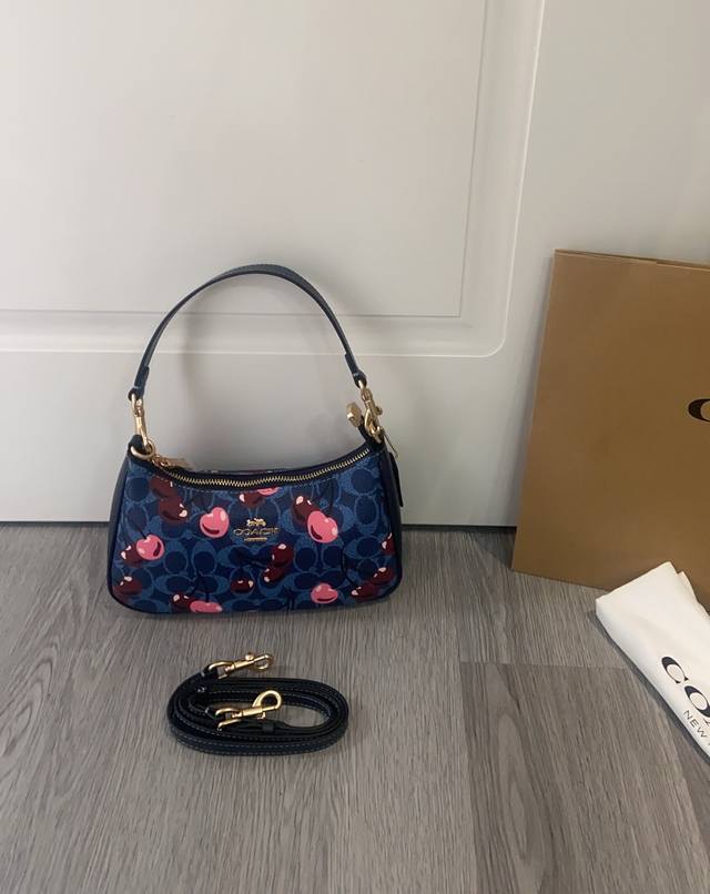 New Colors Arrived Coach December New Arrival Cy694 Teri Cute Cherry Teri Undera
