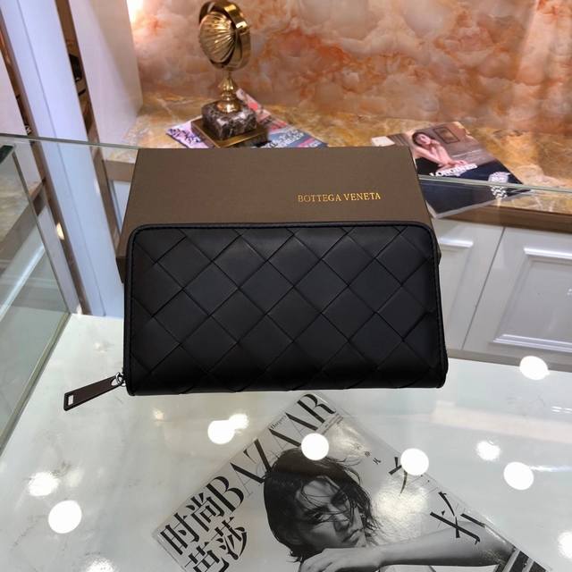 Bv Bao Die Jia Wallet Made From Imported Waxed Cowhide, Handwoven, The Leather B