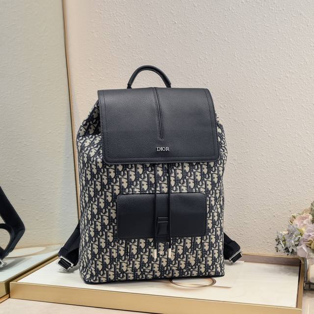 Model 7055 This Motion Backpack Is Elegant And Refined. Its Minimalist Design Ex