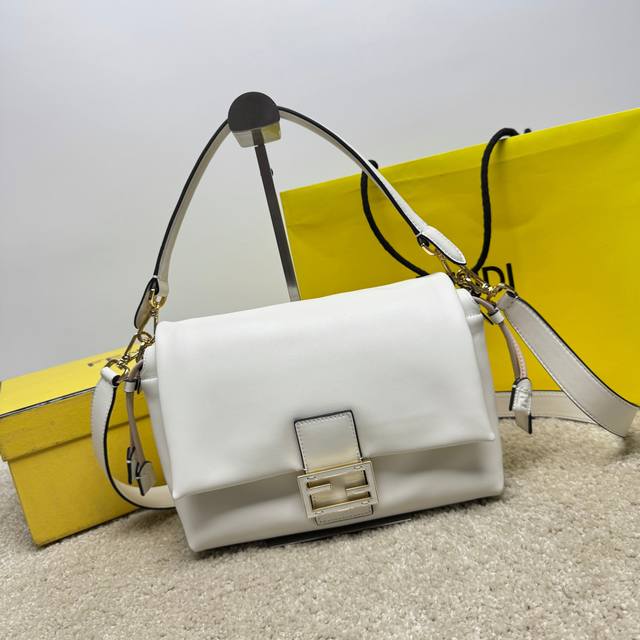Medium White The Brand-New Mamma Baguette Is Here! Combining A Baguette Shape Wi