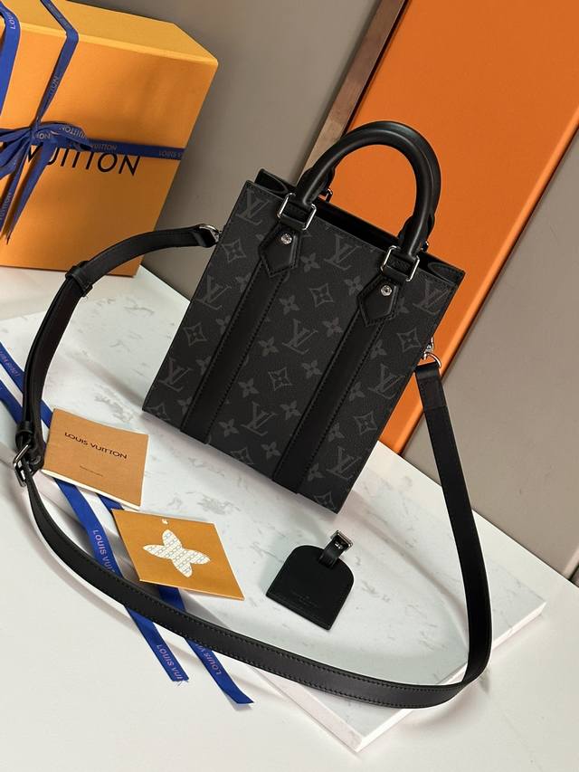 Top-Grade Original Design, All-Steel Hardware. As The Compact Version Of The Sac