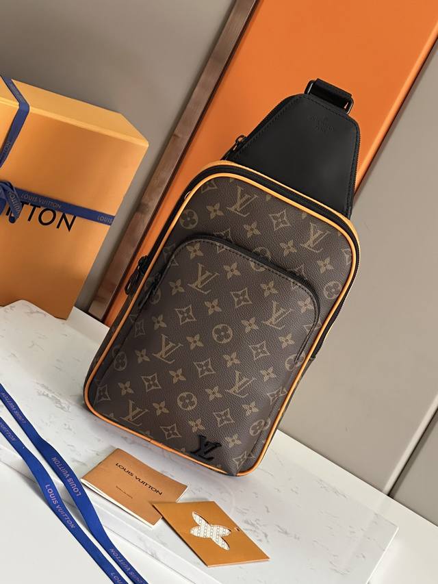 Top-Tier Original Design, All-Steel Hardware. This Avenue Shoulder Bag Combines