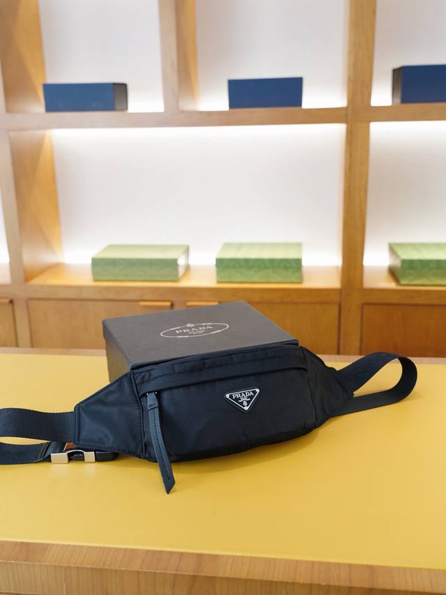 Prada Official Website Synchronized High-End Version Chest Bag/Waist Bag Timeles