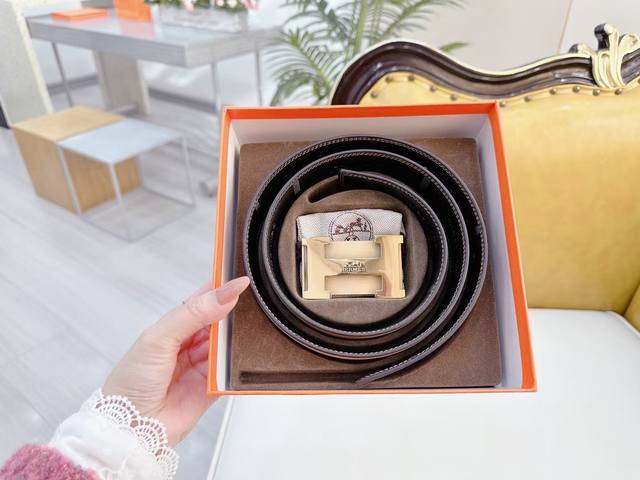 Premium Waist Accessory - Herm S Classic Elements, Made From Togo Leather Specif
