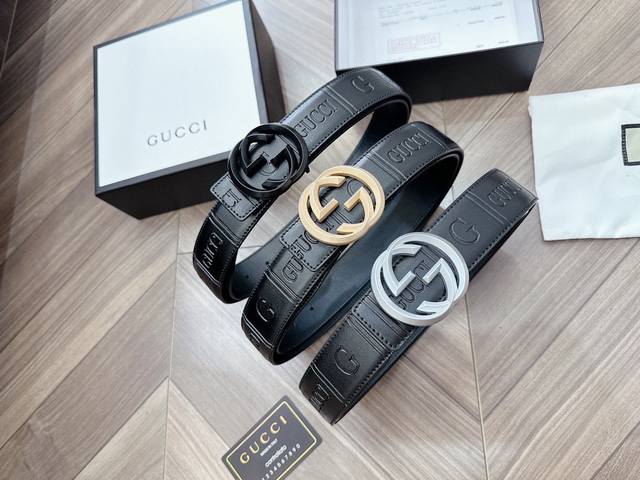 Gucci's New Interlocking G Buckle Is Inspired By The Brand's Iconic 1970S Design