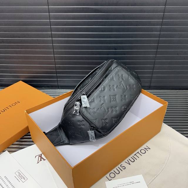 Louis Vuitton Original Leather Bumbag Rush Waist Bag, Crossbody Chest Bag, Actua