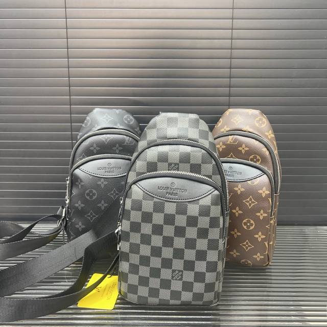 Louis Vuitton Printed Chest Bag, Crossbody Shoulder Bag, Actual Product Photogra