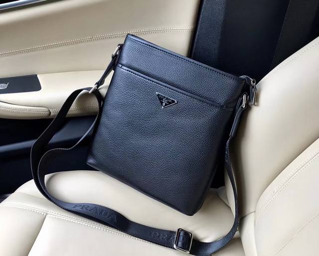 Model: 33012-2. Prada Original Single Channel Goods, Simple And Elegant Design,