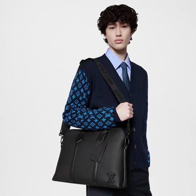 M59159 Black Top-Tier Original Single Piece. This Briefcase Features The Soft Te
