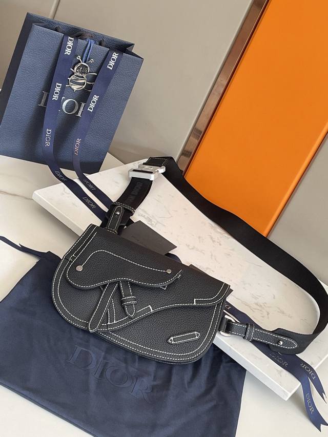 Top-Tier Authentic Dior. Comes With A Box. This Saddle-Shaped Clutch Bag Is Eleg
