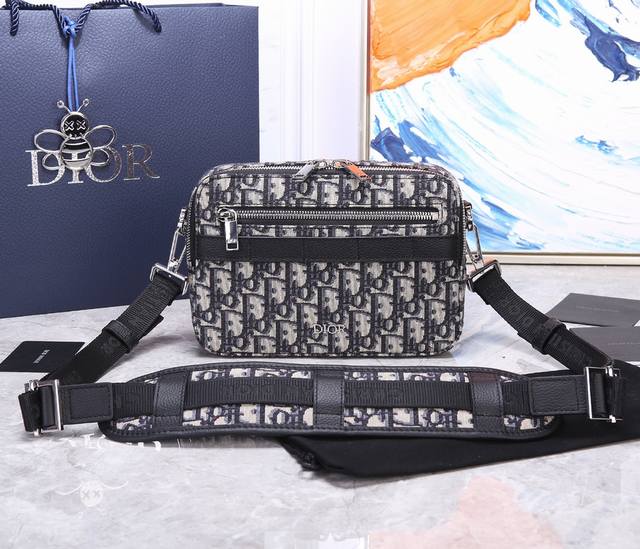 The Latest Camera Bag From This Year, The La Dior. Homme Vintage Camera Bag, Fea