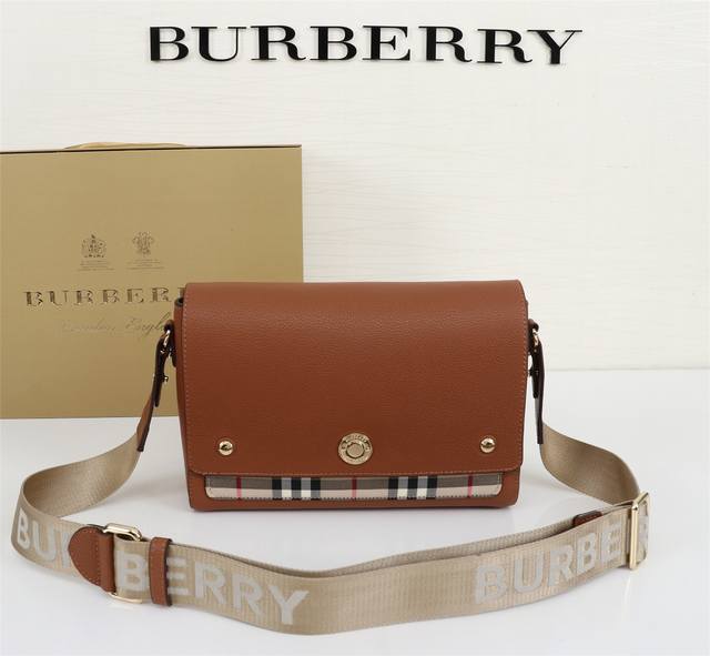 B's Elegant Crossbody Bag Is Crafted From Grained Leather And Vintage-Inspired C