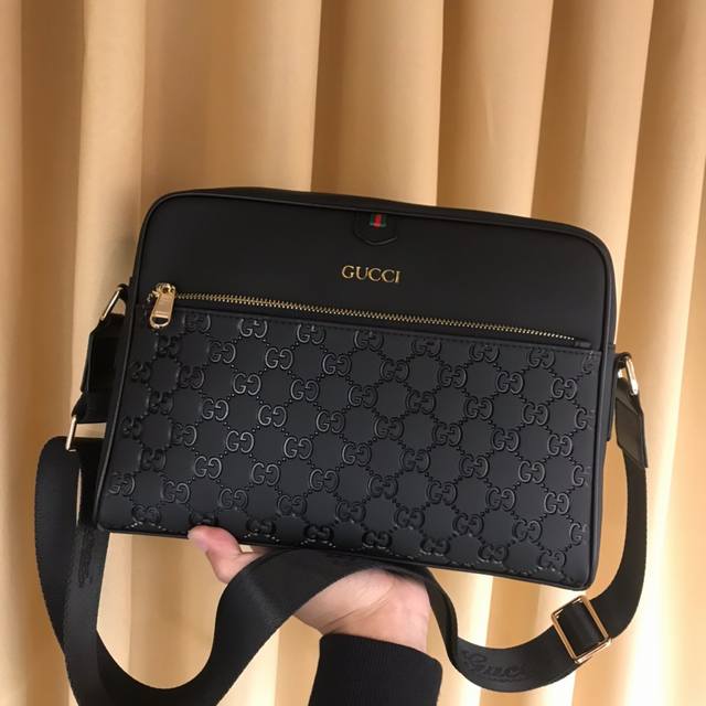New Arrival: Crossbody Bag Made From Italian Imported Top-Grade Leather, With Br