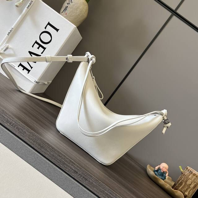 Low Classic Leather Hammock Hobo Handbag Deconstructing The Classic Handbag's Sh