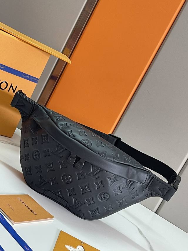 Top-Grade Original M46036 This Discovery Waist Bag Is Crafted From Monogram Ecli