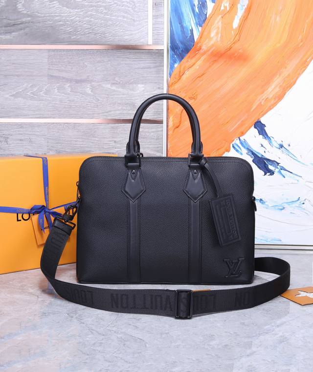 Model 59159 This Briefcase Features The Soft Texture Of Aerogram Grained Calf Le