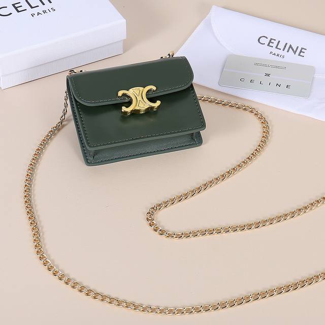 Celine New Chain Triomphe Business Card Holder, Can Be Worn Crossbody, Cowhide L